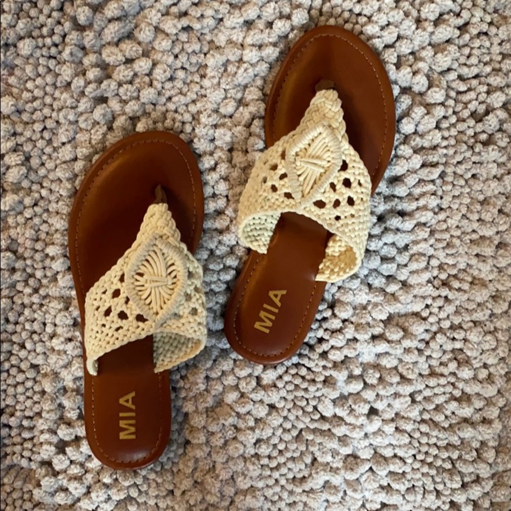 Woven cream sandals